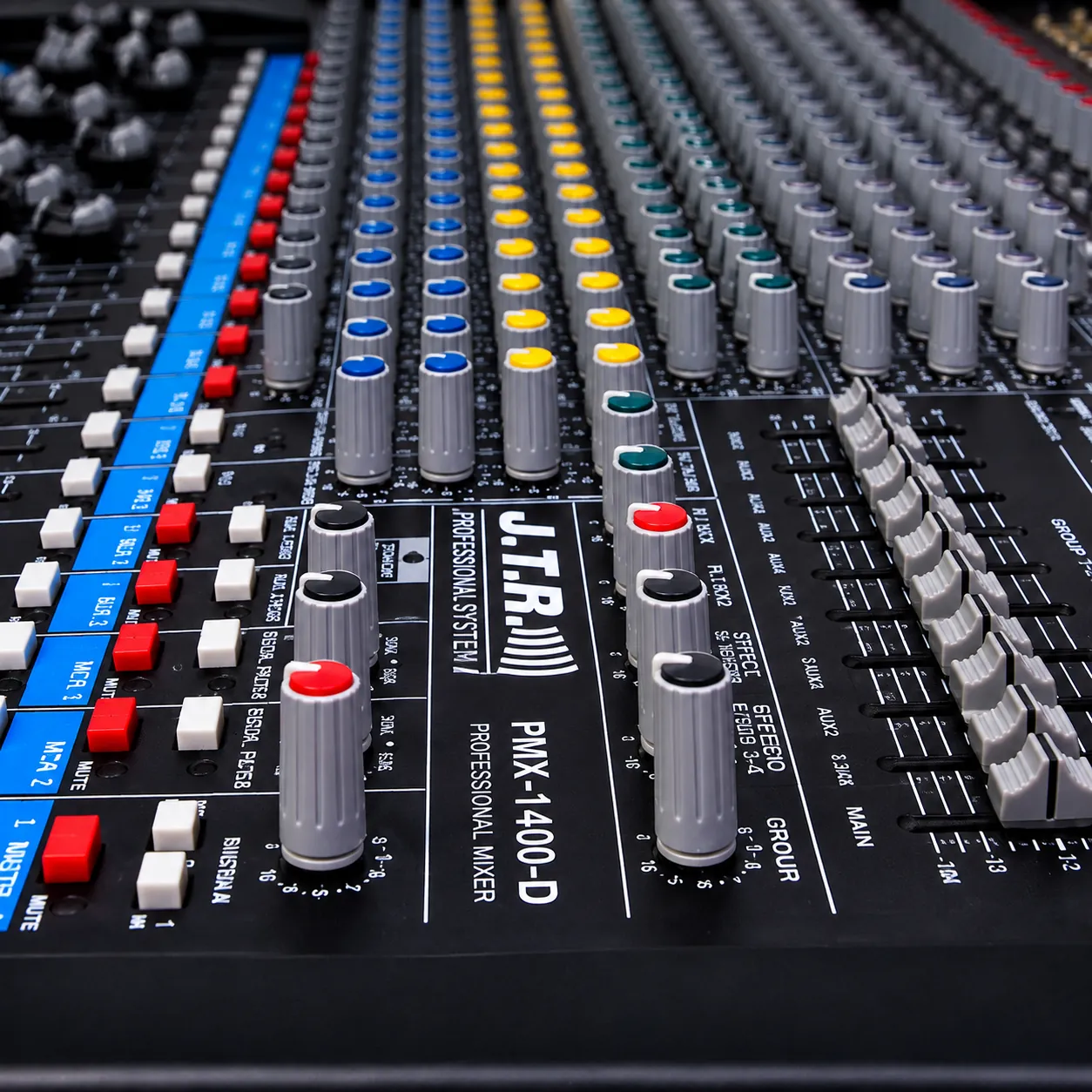 Professional Audio Mixing Console (1).jpg
